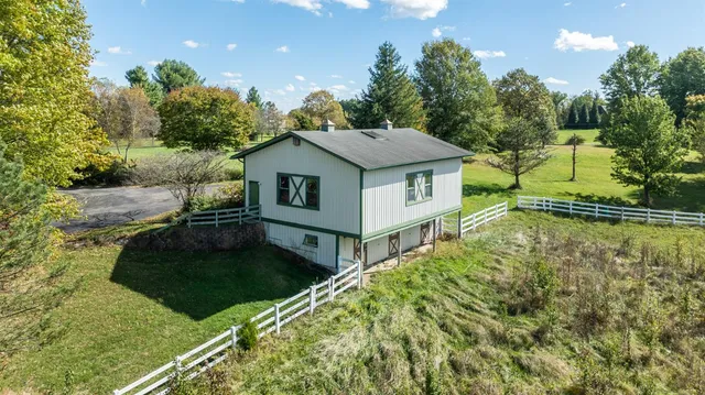 $675,000 | 6118 Highway 48, Lawrenceburg, IN 47025