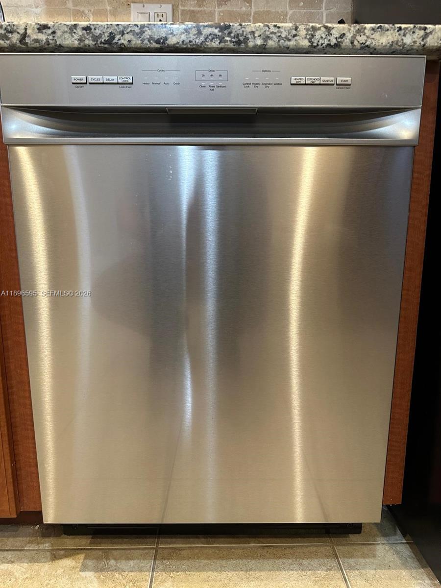9848 Marina Boulevard, Unit 811 Boca Raton, FL 33428 - Photo 15 of 86 Brand new dish washer