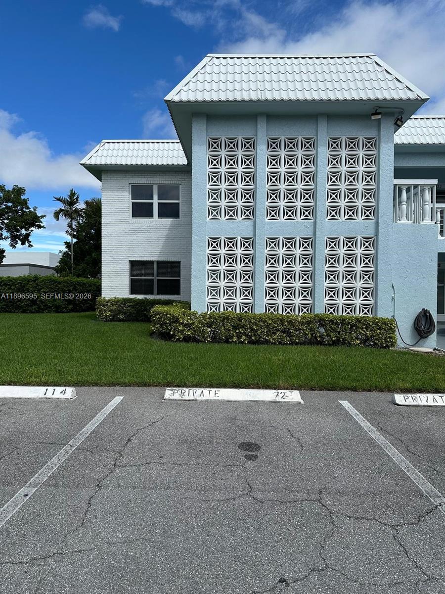 9848 Marina Boulevard, Unit 811 Boca Raton, FL 33428 - Photo 3 of 86 Privacy and the assigned car park #72