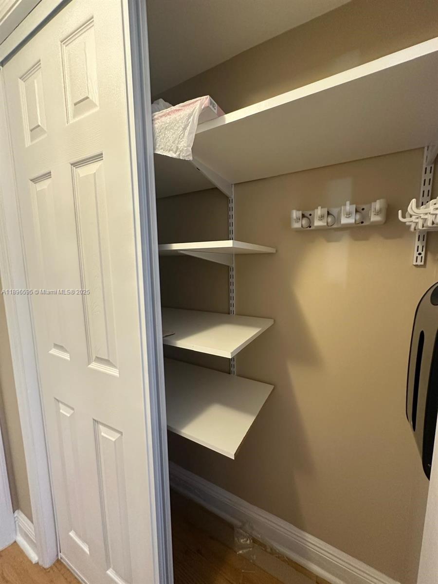 9848 Marina Boulevard, Unit 811 Boca Raton, FL 33428 - Photo 42 of 87 In the corridor.