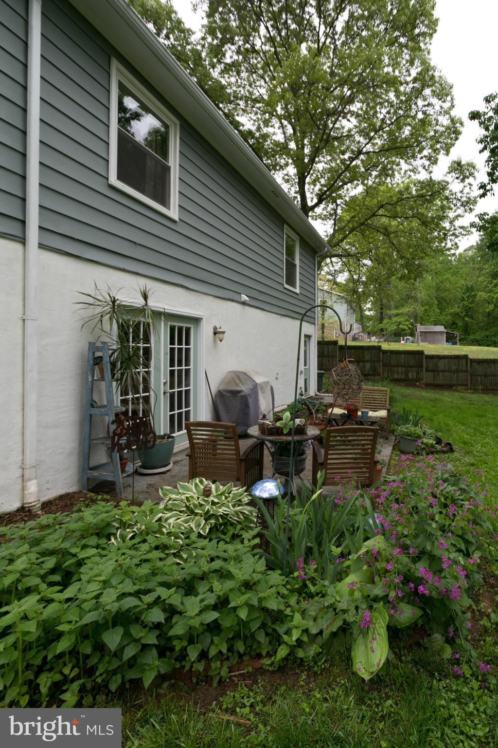 1174 Calvert Beach Road St. Leonard, MD 20685 - Photo 25 of 27 Exterior (Rear)