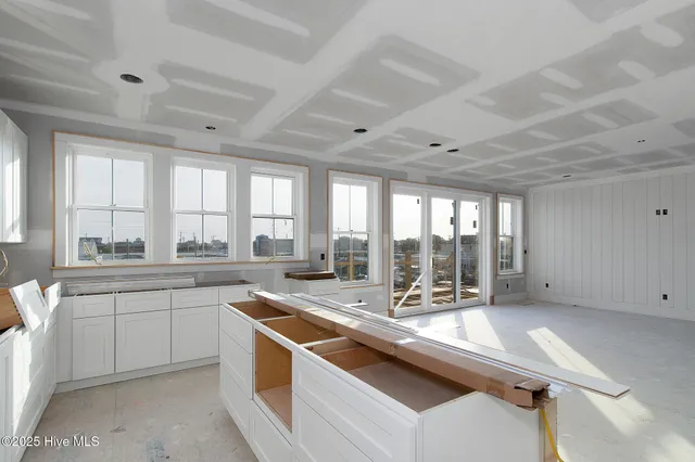 $2,550,000 | 121 Sound Drive, Atlantic Beach, NC 28512