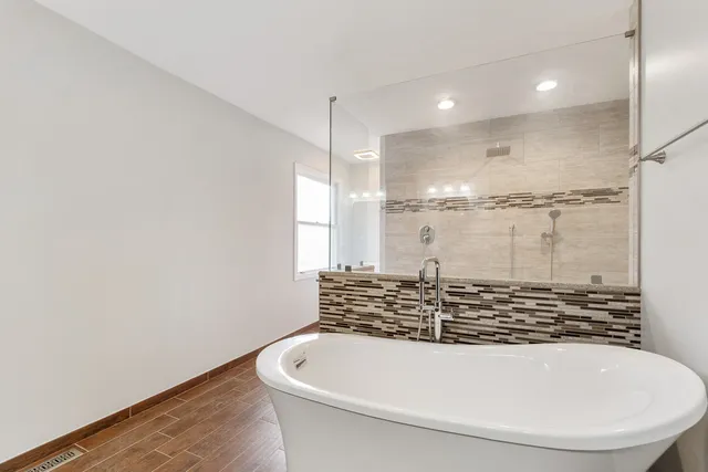 $449,000 | 427 Bradford Place, Bolingbrook, IL 60490