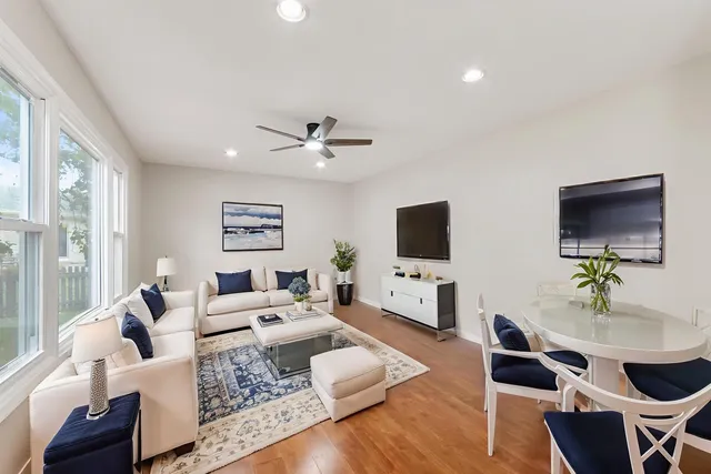 $449,000 | 427 Bradford Place, Bolingbrook, IL 60490