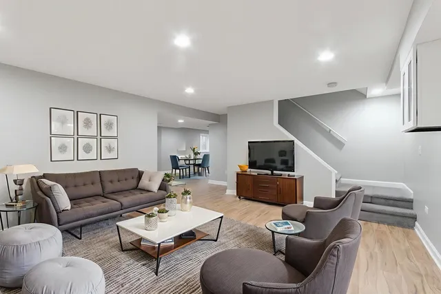 $449,000 | 427 Bradford Place, Bolingbrook, IL 60490