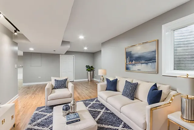 $449,000 | 427 Bradford Place, Bolingbrook, IL 60490