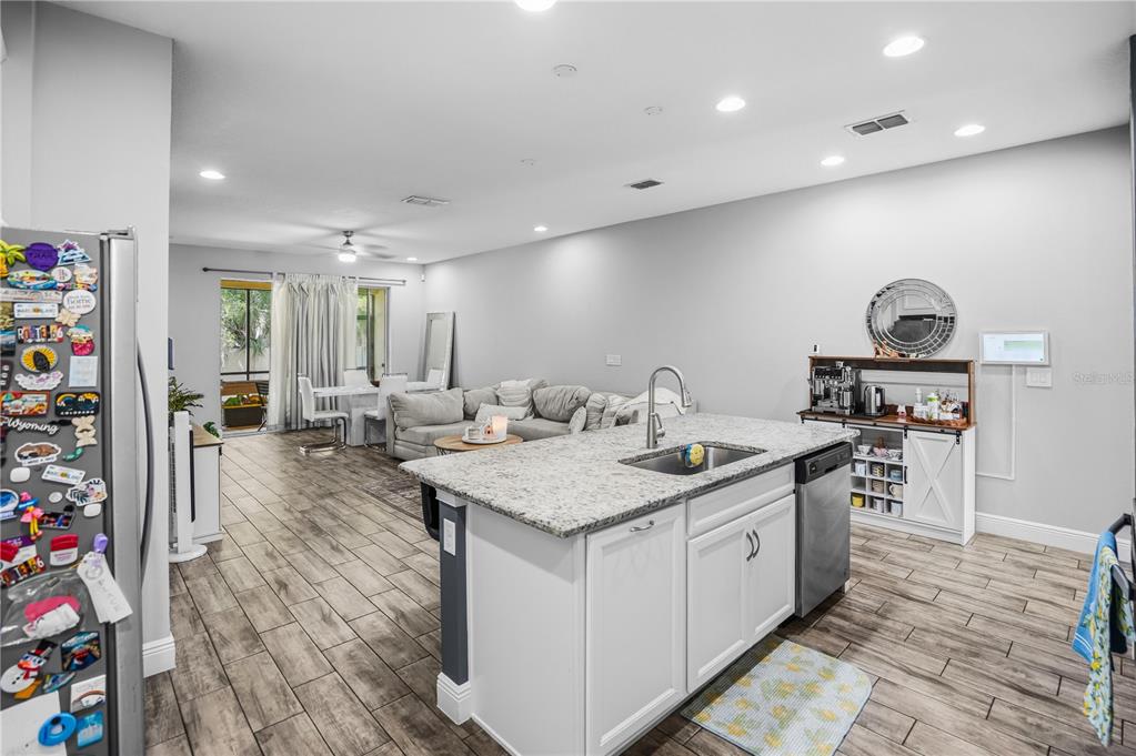 1309 Sunset Wind Loop Oldsmar, FL 34677 - Photo 11 of 45