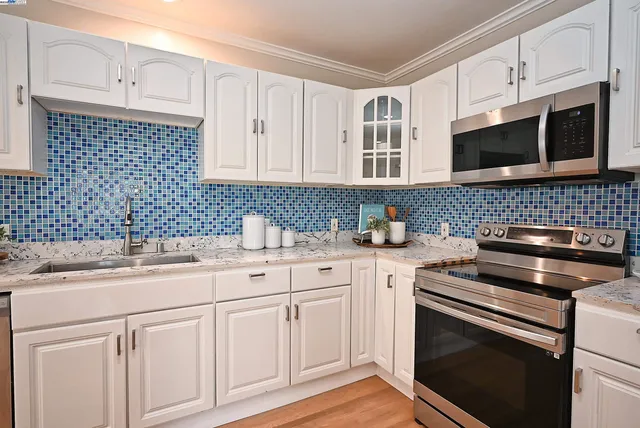 $688,000 | 3044 58th Avenue, Oakland, CA 94605