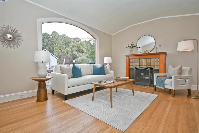 $688,000 | 3044 58th Avenue, Oakland, CA 94605