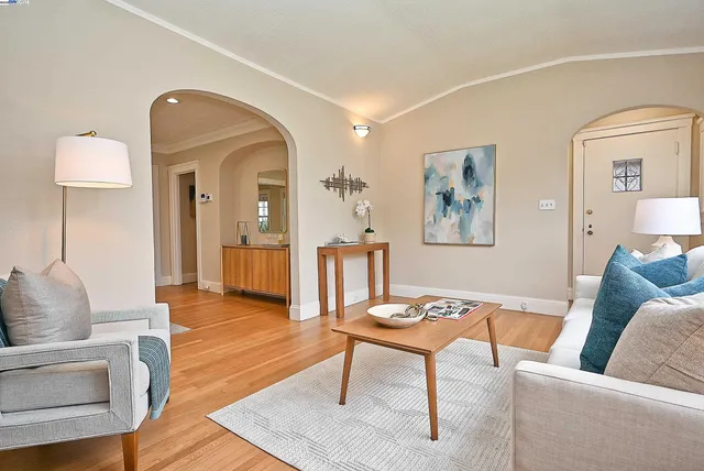 $688,000 | 3044 58th Avenue, Oakland, CA 94605