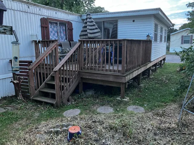 a view of a backyard with garden