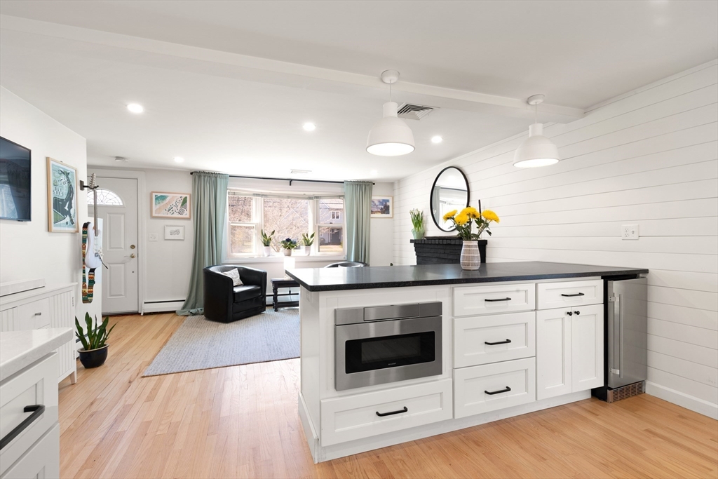 20 Lyndon Road Sharon, MA 02067 - Photo 4 of 24