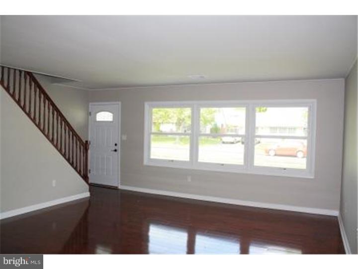 37 Prunewood Road Levittown, PA 19056 - Photo 3 of 19 Gallery Image 3