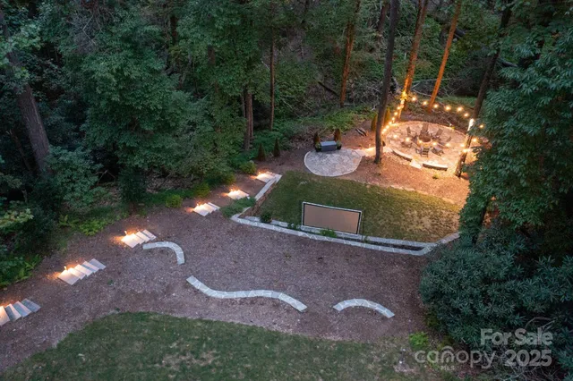 a view of an outdoor space and a yard