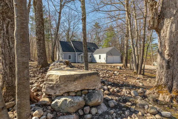 $925,000 | 171 Mending Walls Road, Manchester, VT 05255