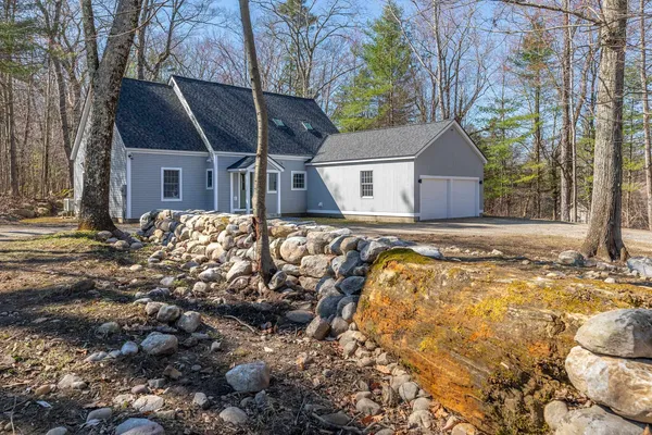 $925,000 | 171 Mending Walls Road, Manchester, VT 05255