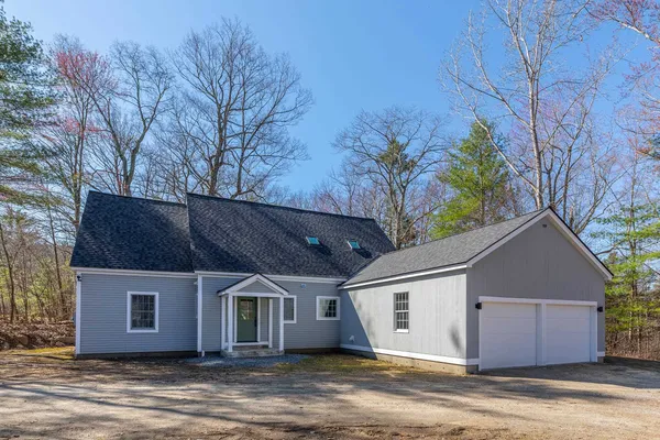 $925,000 | 171 Mending Walls Road, Manchester, VT 05255