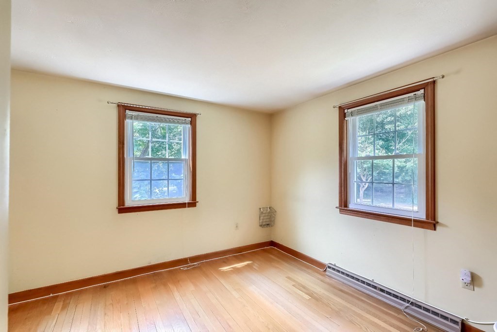 85 Queens Brook Road Pembroke, MA 02359 - Photo 13 of 31 Gallery Image 13