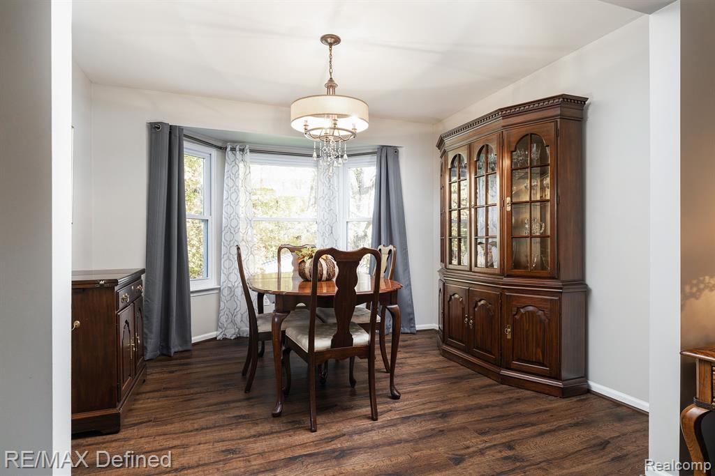 499 Whitney Drive Rochester Hills, MI 48307 - Photo 8 of 43
