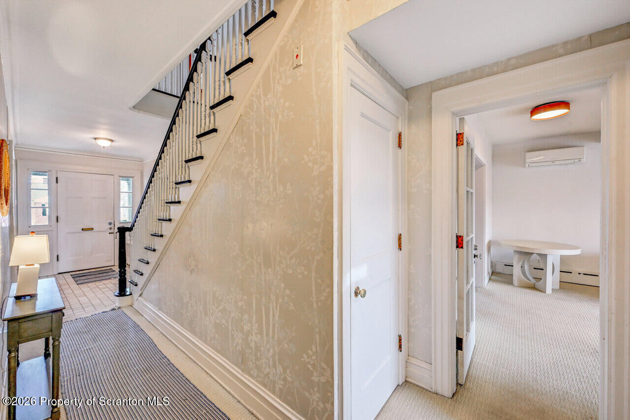 718 Taylor Avenue Scranton, PA 18510 - Photo 13 of 75 718TaylorAve32-jpg