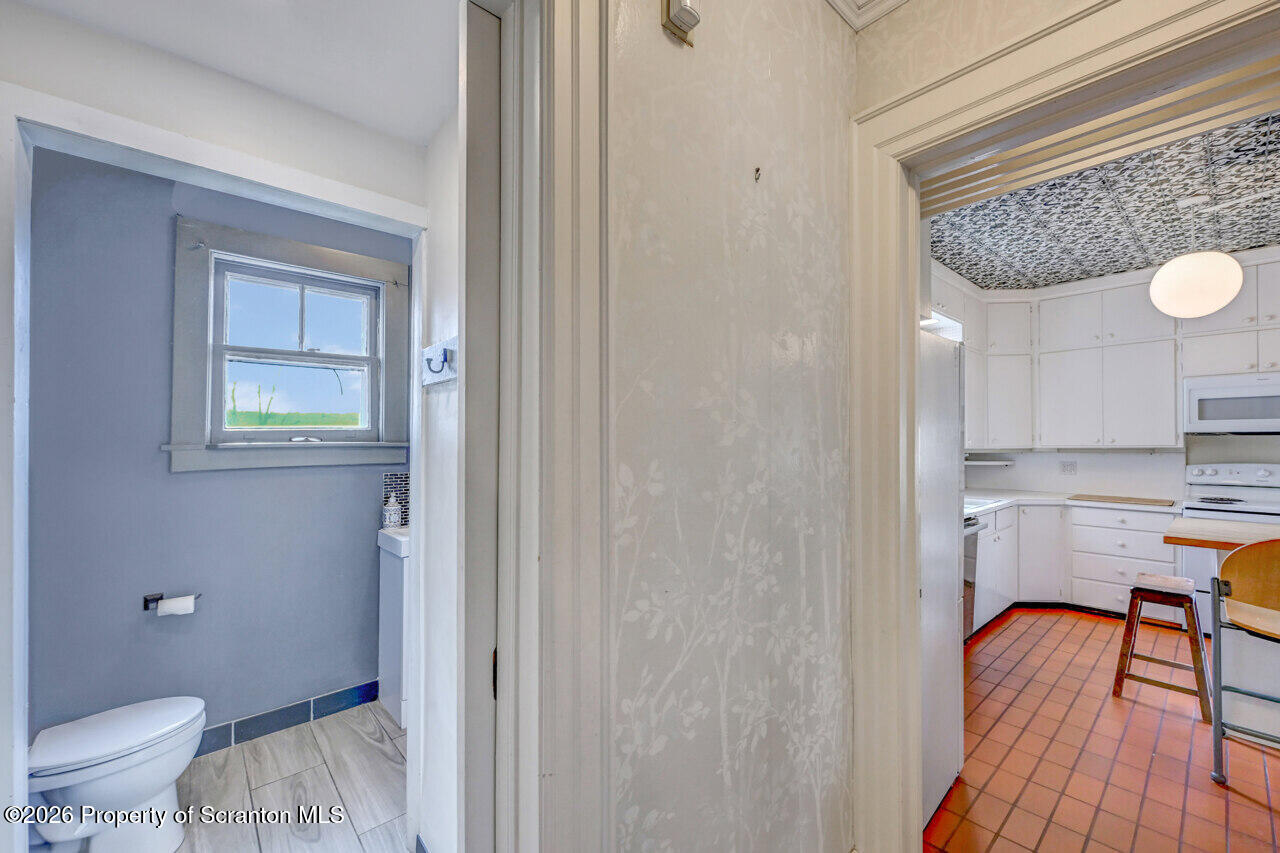 718 Taylor Avenue Scranton, PA 18510 - Photo 30 of 75 718TaylorAve34-jpg