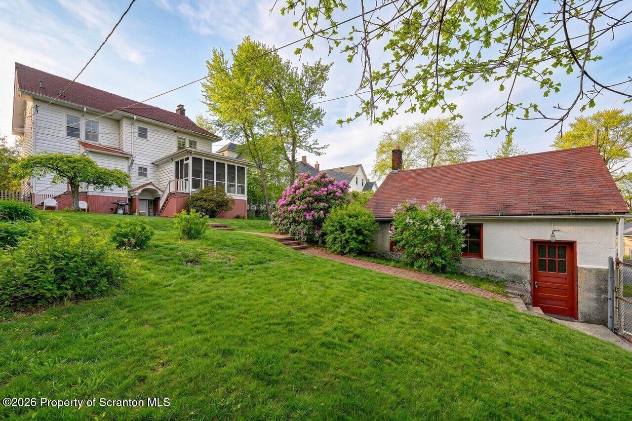718 Taylor Avenue Scranton, PA 18510 - Photo 4 of 75 718TaylorAve05-jpg