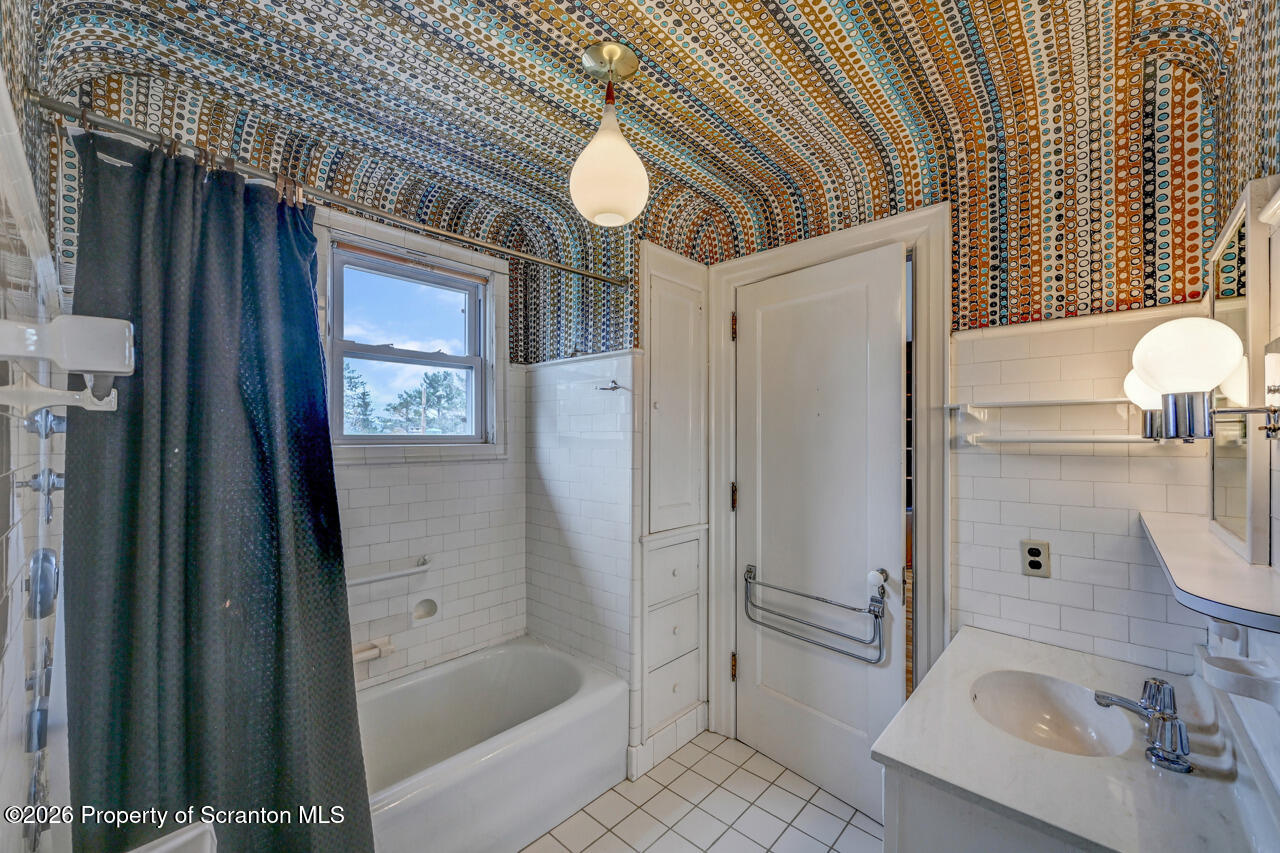 718 Taylor Avenue Scranton, PA 18510 - Photo 53 of 75 718TaylorAve51-jpg
