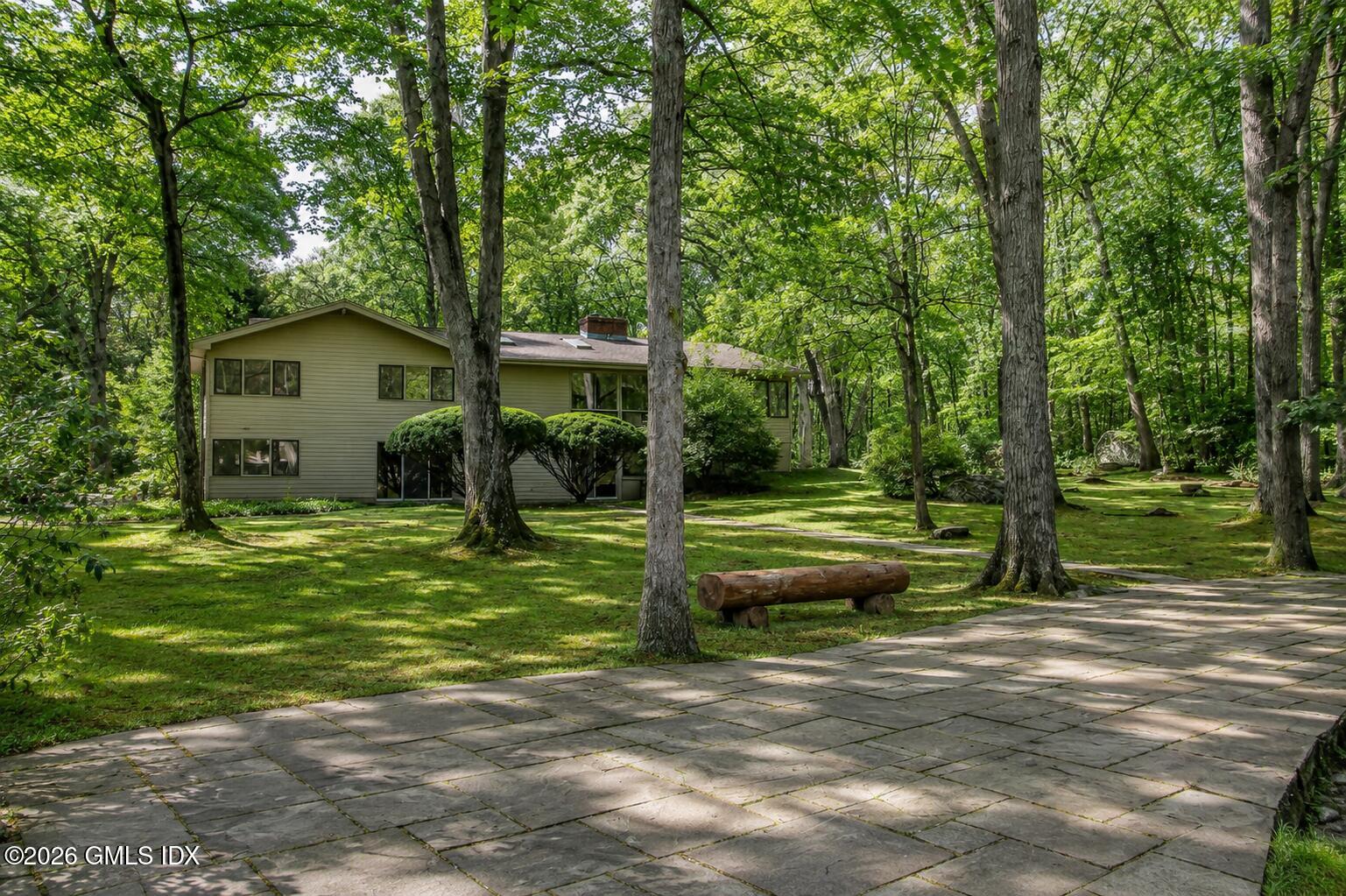 69 Studio Road Stamford, CT 06903 - Photo 5 of 35 Back of the House