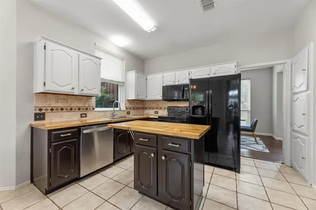 $2,500 | 10713 Alexandria Drive, Frisco, TX 75035