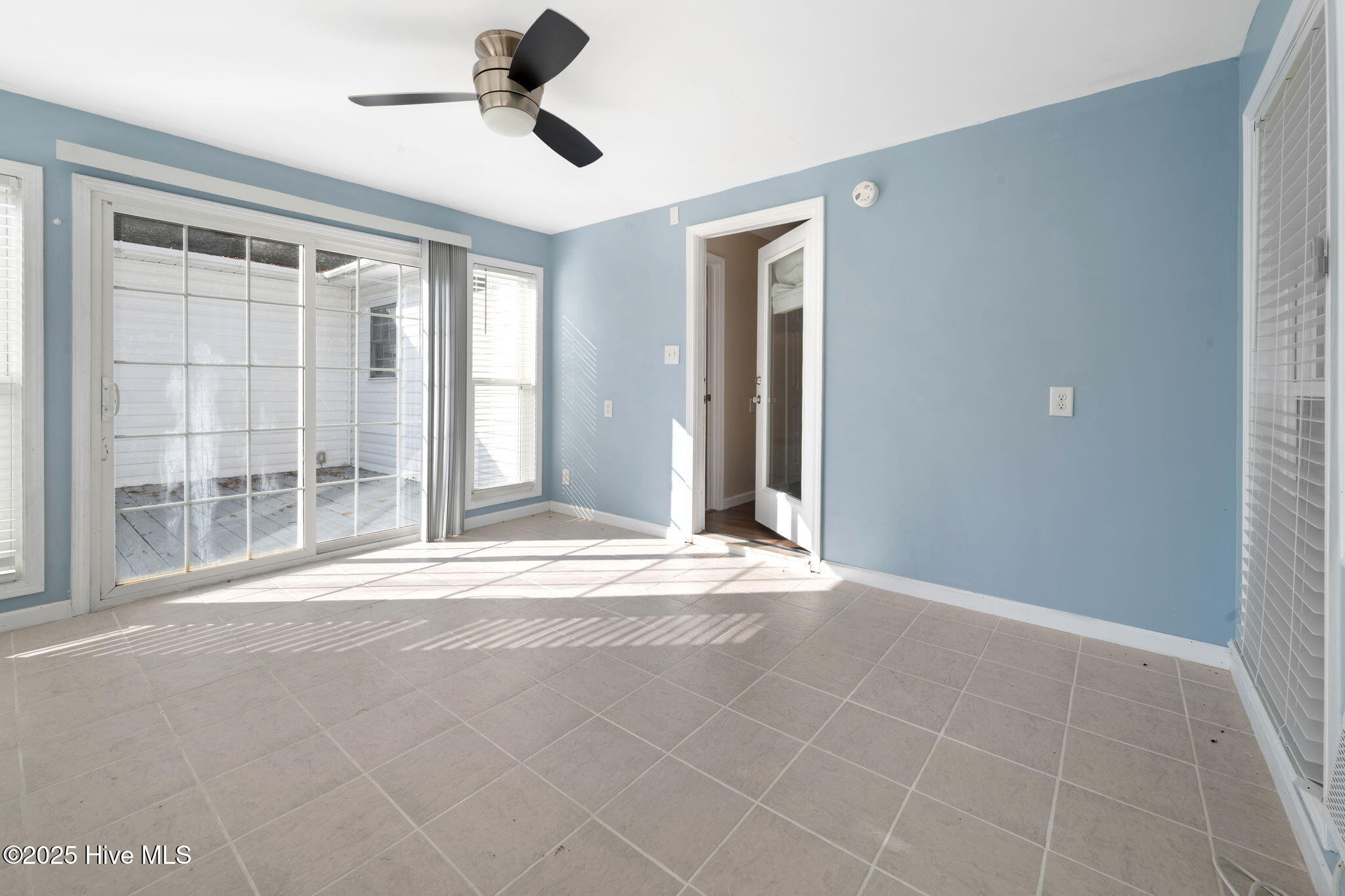 302 Thankful Road Rocky Point, NC 28457 - Photo 17 of 36 22-web-or-mls-sunroom