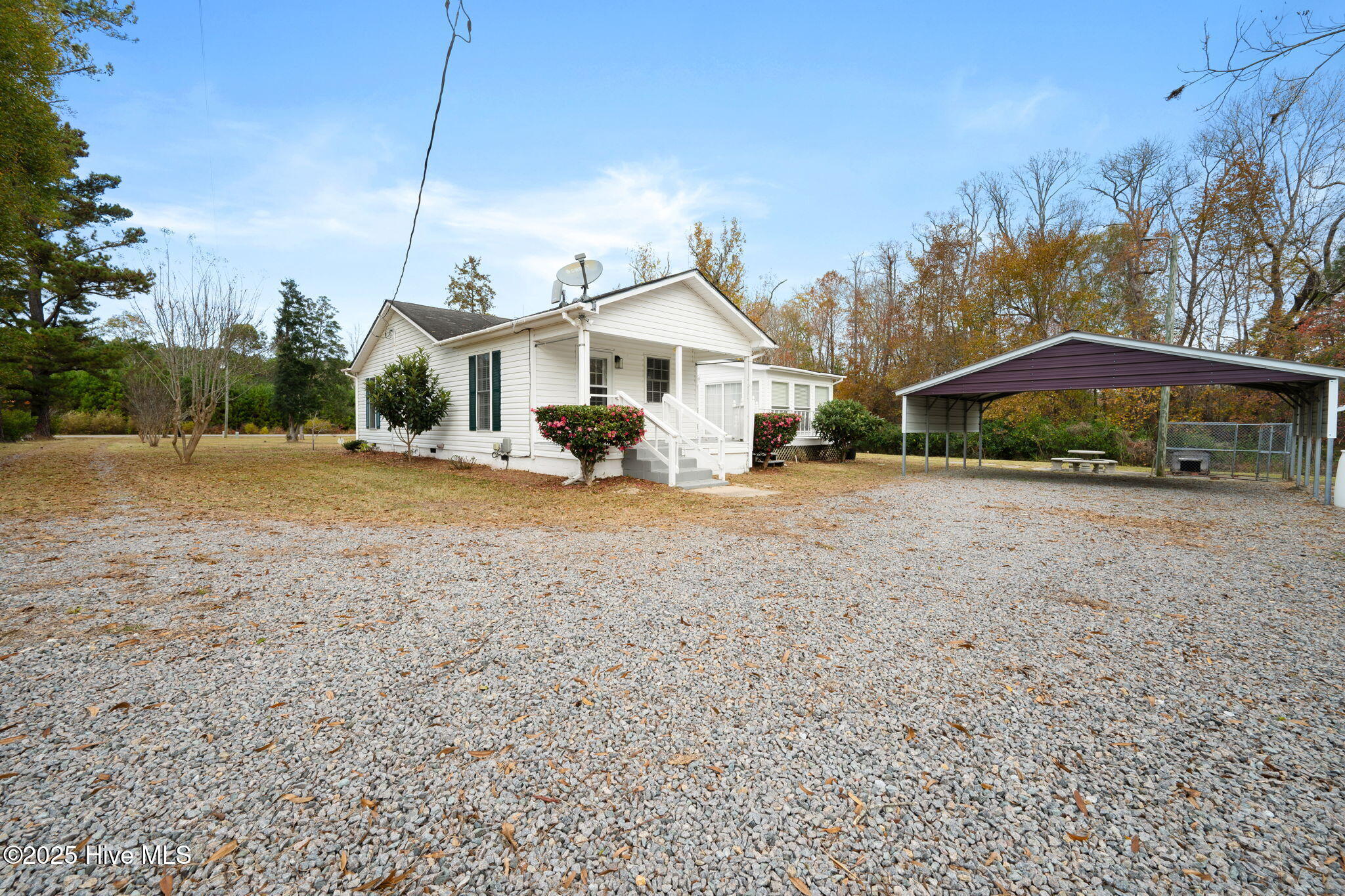 302 Thankful Road Rocky Point, NC 28457 - Photo 31 of 36 30-web-or-mls-back exterior