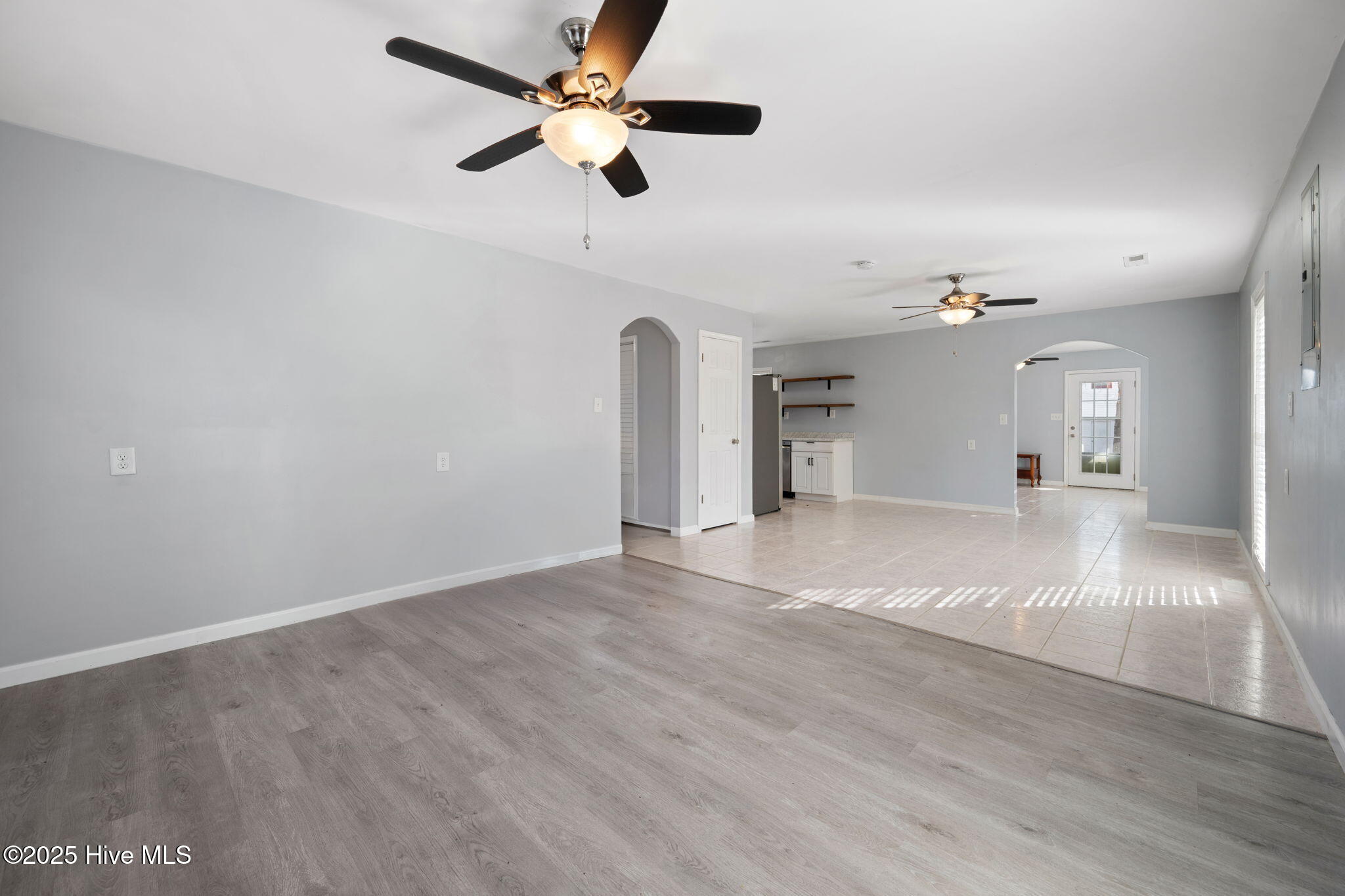 302 Thankful Road Rocky Point, NC 28457 - Photo 6 of 36 13-web-or-mls-lr dining