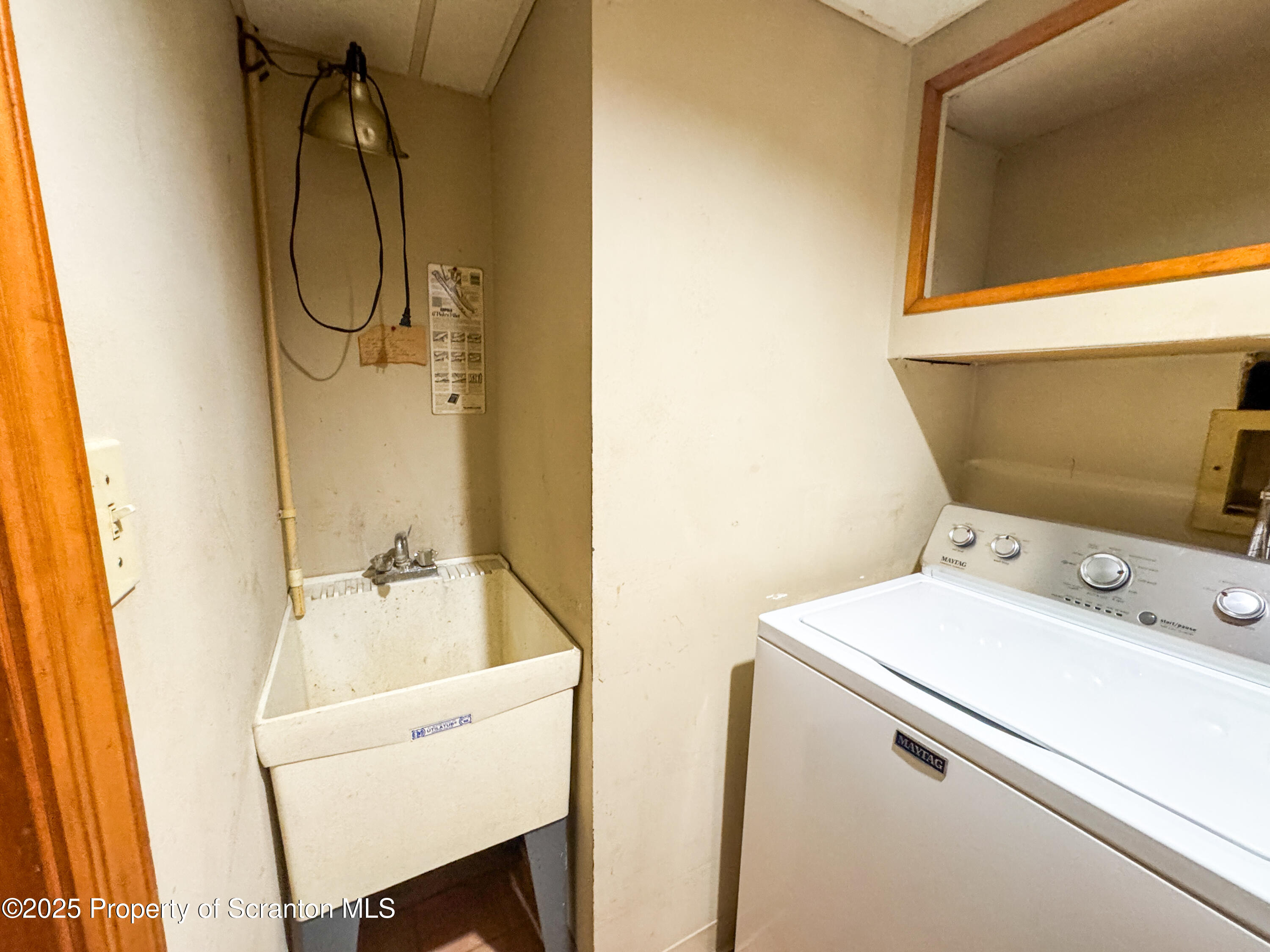2607 Ransom Road Clarks Summit, PA 18411 - Photo 33 of 46 a utility room with dryer and washer