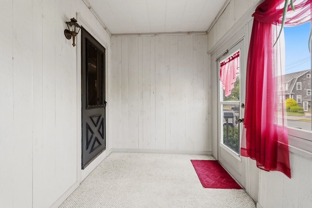 73 Chestnut Street Fairhaven, MA 02719 - Photo 20 of 42