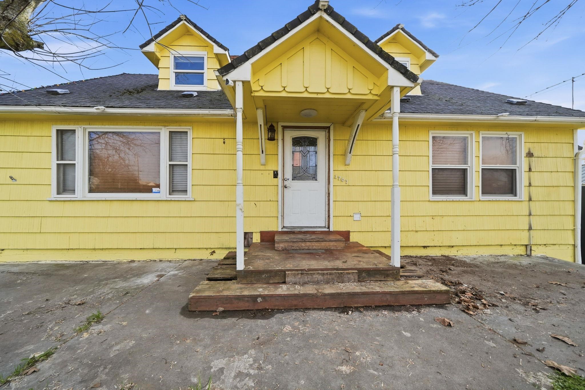 1707 Luning Street Red Bluff, CA 96080 - Photo 4 of 28 Gallery Image 4
