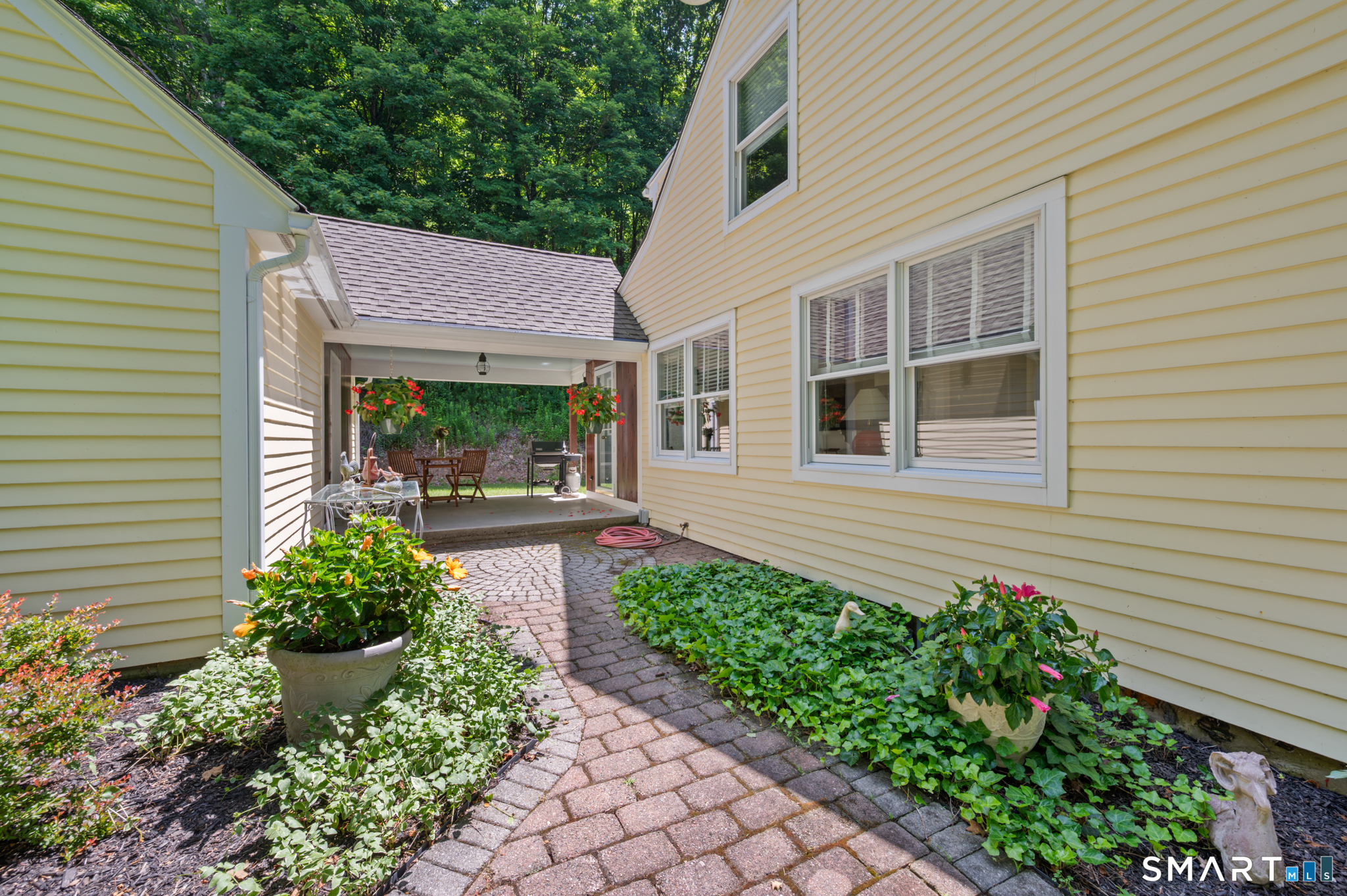 206 Minortown Road Woodbury, CT 06798 - Photo 7 of 39
