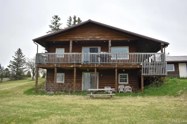 $278,000 | 21041 North Pach F-1 Lane, Perronville, MI 49873