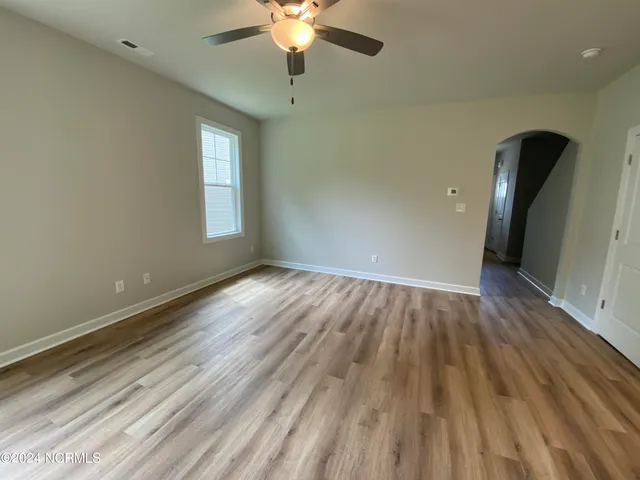 $1,690 | 255 Shallowbag Bay Lane, Jacksonville, NC 28546