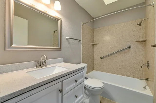 $3,500 | 901 Valley View Drive, Austin, TX 78733