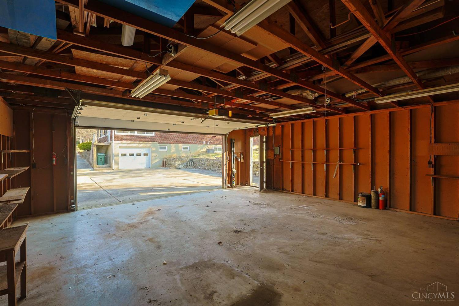 4021 Hanley Road Cincinnati, OH 45247 - Photo 45 of 47 Gallery Image 45