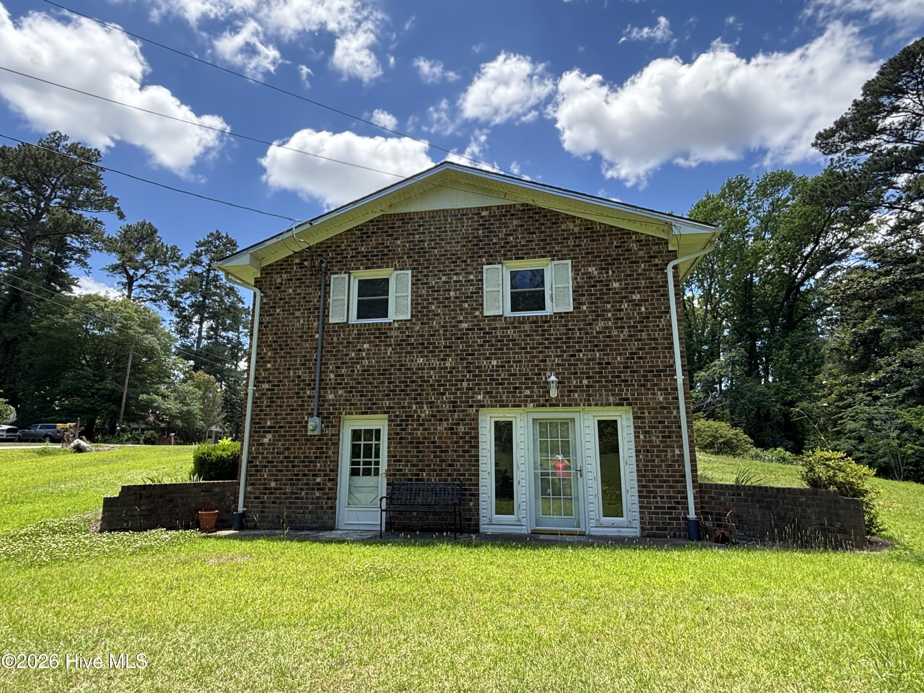 312 Neuse Cliff Road New Bern, NC 28560 - Photo 40 of 56 Walk-out lower level
