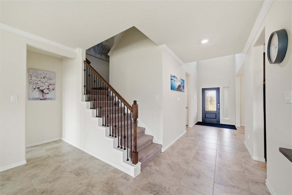 4335 Tawny Timber Drive Spring, TX 77386 - Photo 5 of 42 a view of a hallway with entryway