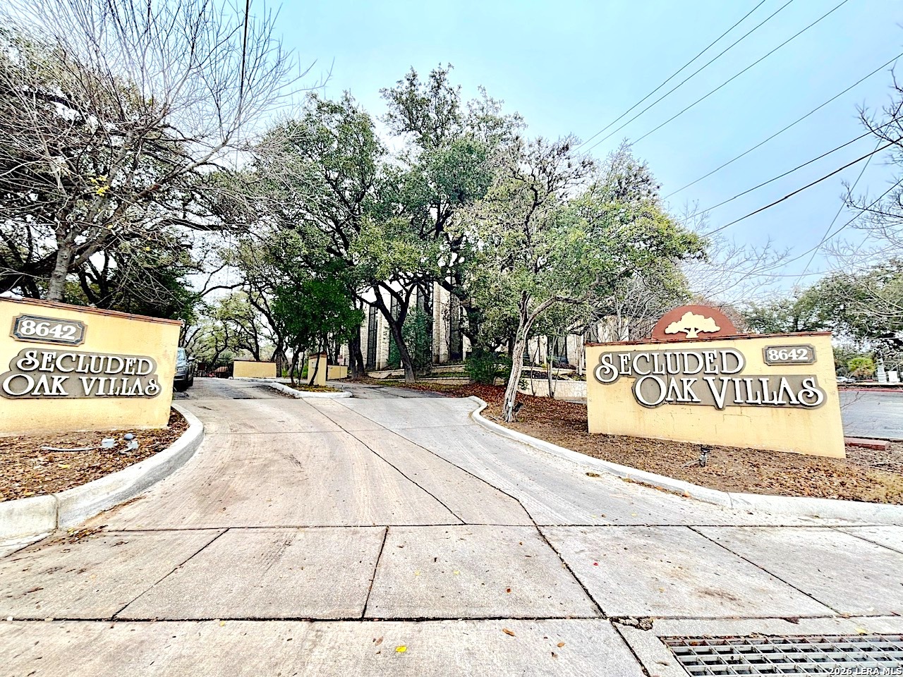 8642 Fredericksburg Road, Unit 106 San Antonio, TX 78240 - Photo 4 of 35