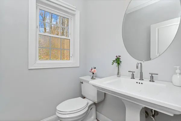 $1,299,000 | 450 James Farm Road, Stratford, CT 06614