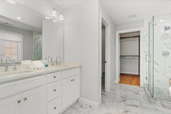 $1,299,000 | 450 James Farm Road, Stratford, CT 06614