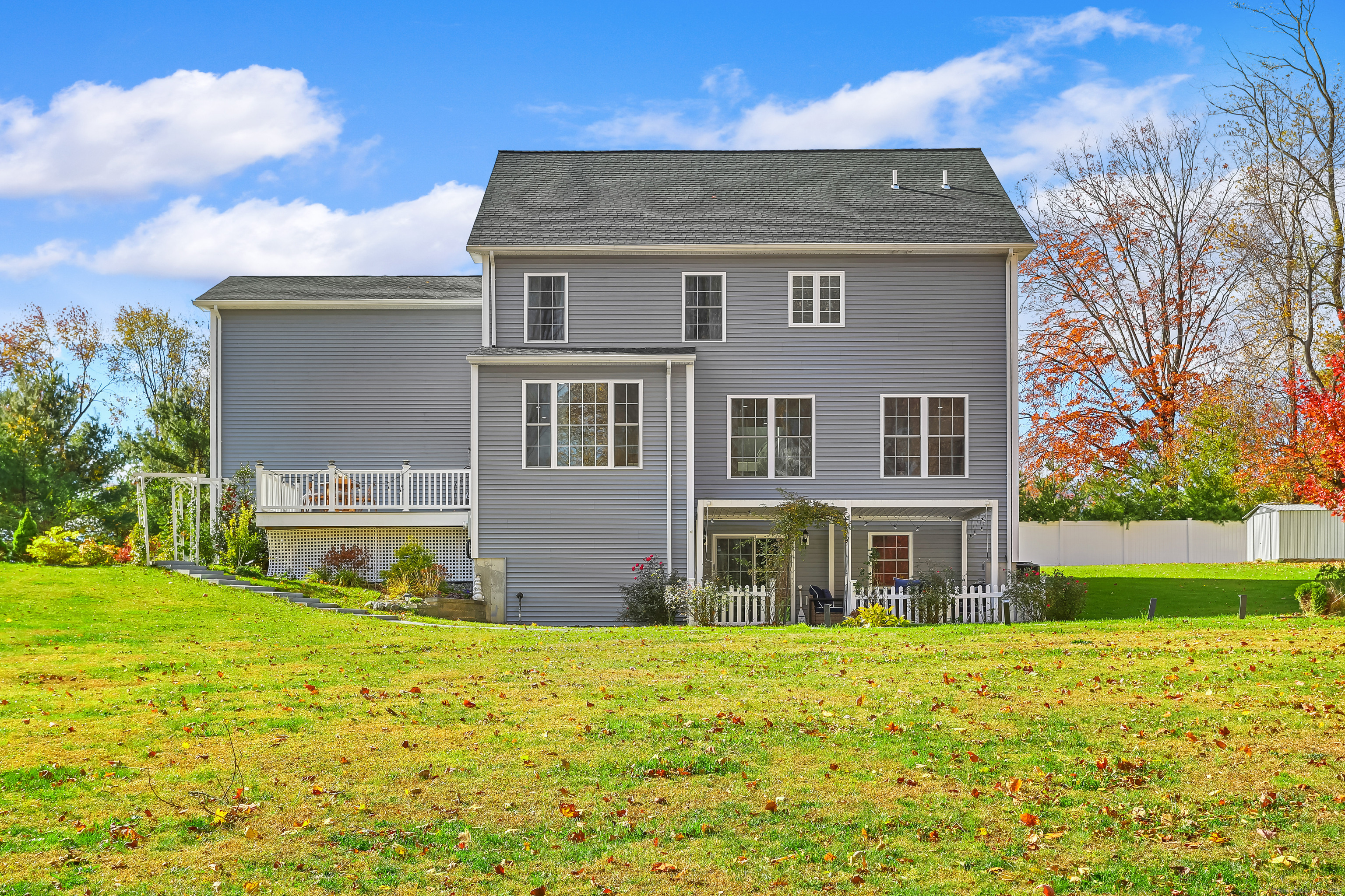 450 James Farm Road Stratford, CT 06614 - Photo 29 of 36 a front view of house with yard