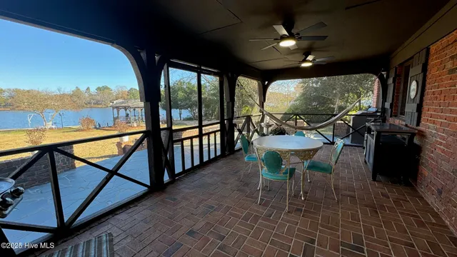 $729,900 | 607 Lakeshore Drive, Goldsboro, NC 27534