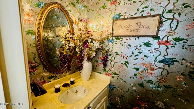 $729,900 | 607 Lakeshore Drive, Goldsboro, NC 27534