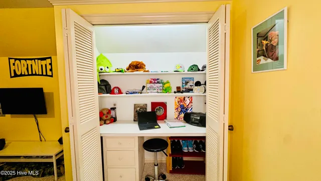 $729,900 | 607 Lakeshore Drive, Goldsboro, NC 27534