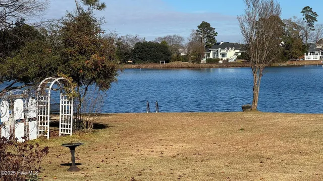$729,900 | 607 Lakeshore Drive, Goldsboro, NC 27534